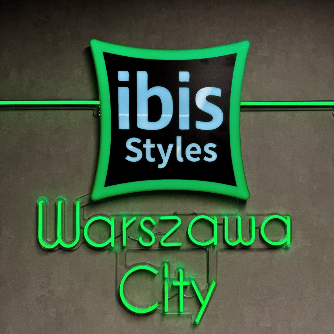 Logo LED — realizacja ibis