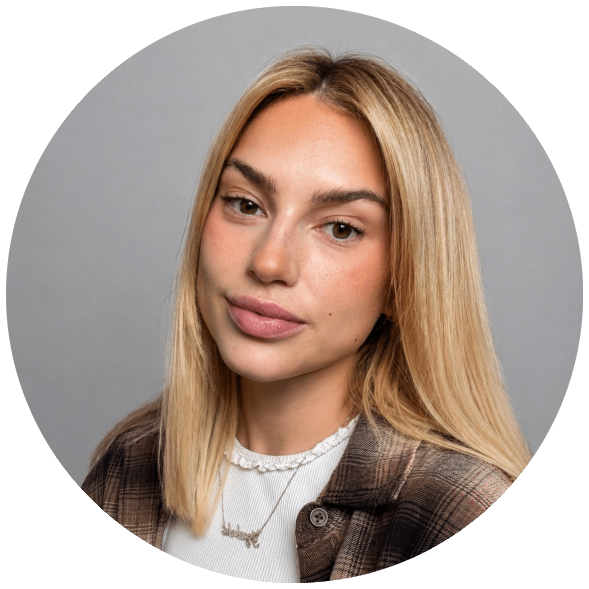 Izabela Ratusznik — Customer Service International Ledsy Custom Neon